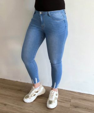 Skinny jeans damaged